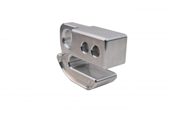 41.22 Hitch Slider and Recovery Point - Image 9